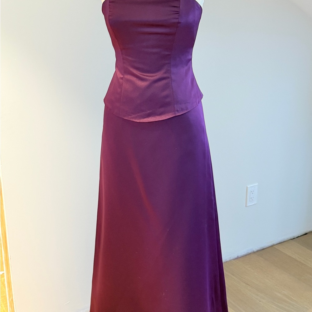 Vera Wang Strapless Satin Gown in Deep Purple